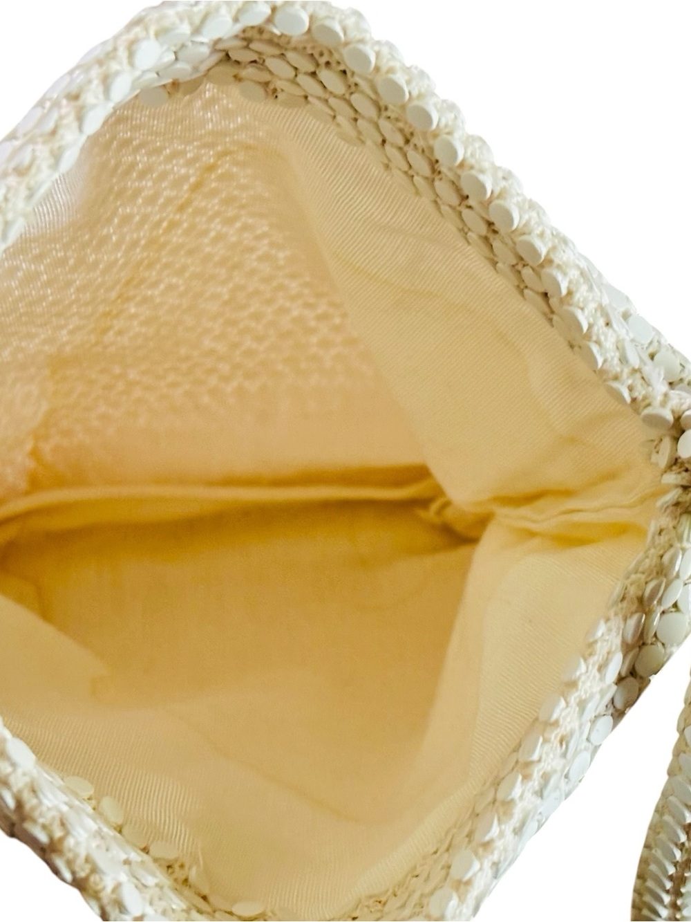 Vintage 1920s Ceramic Flat Bead White Mesh Crossbody Bag with Snap Closure - Picture 3 of 12